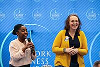 Plurielles au singulier